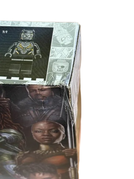 LEGO® MARVEL 76214 BLACK PANTHER VÁLKA NA VODĚ