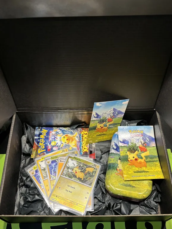 POKÉMON DÁRKOVÝ BOX PIKACHU
