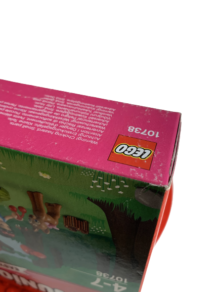 LEGO® JUNIORS 10738 SNĚHURČINA CHALOUPKA V LESE